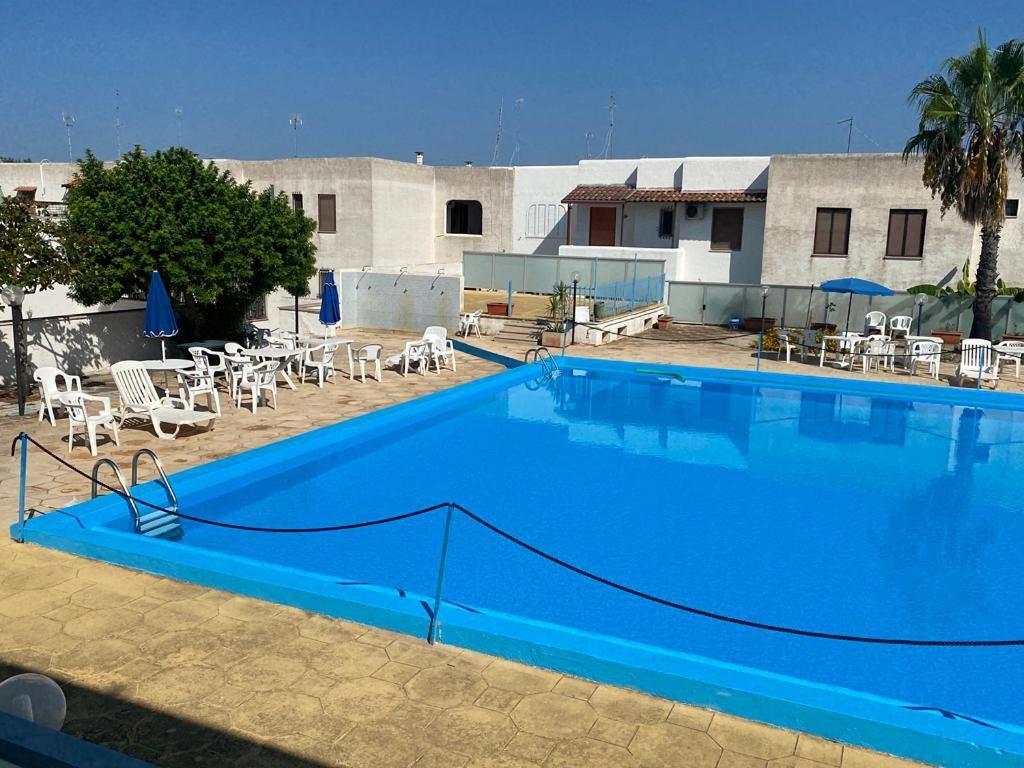 Villa Villino Sabrina Con Piscina à Torre Lapillo Extérieur photo